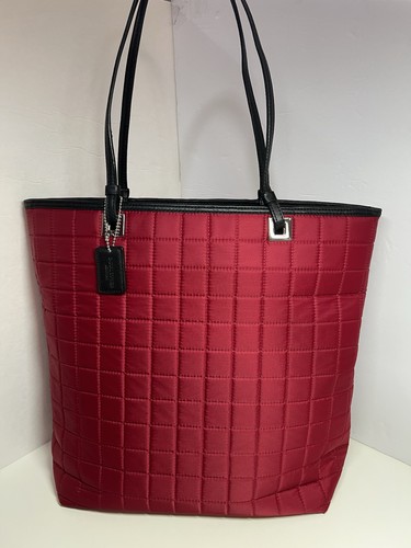 Vintage quilted red nylon tote - quilted,